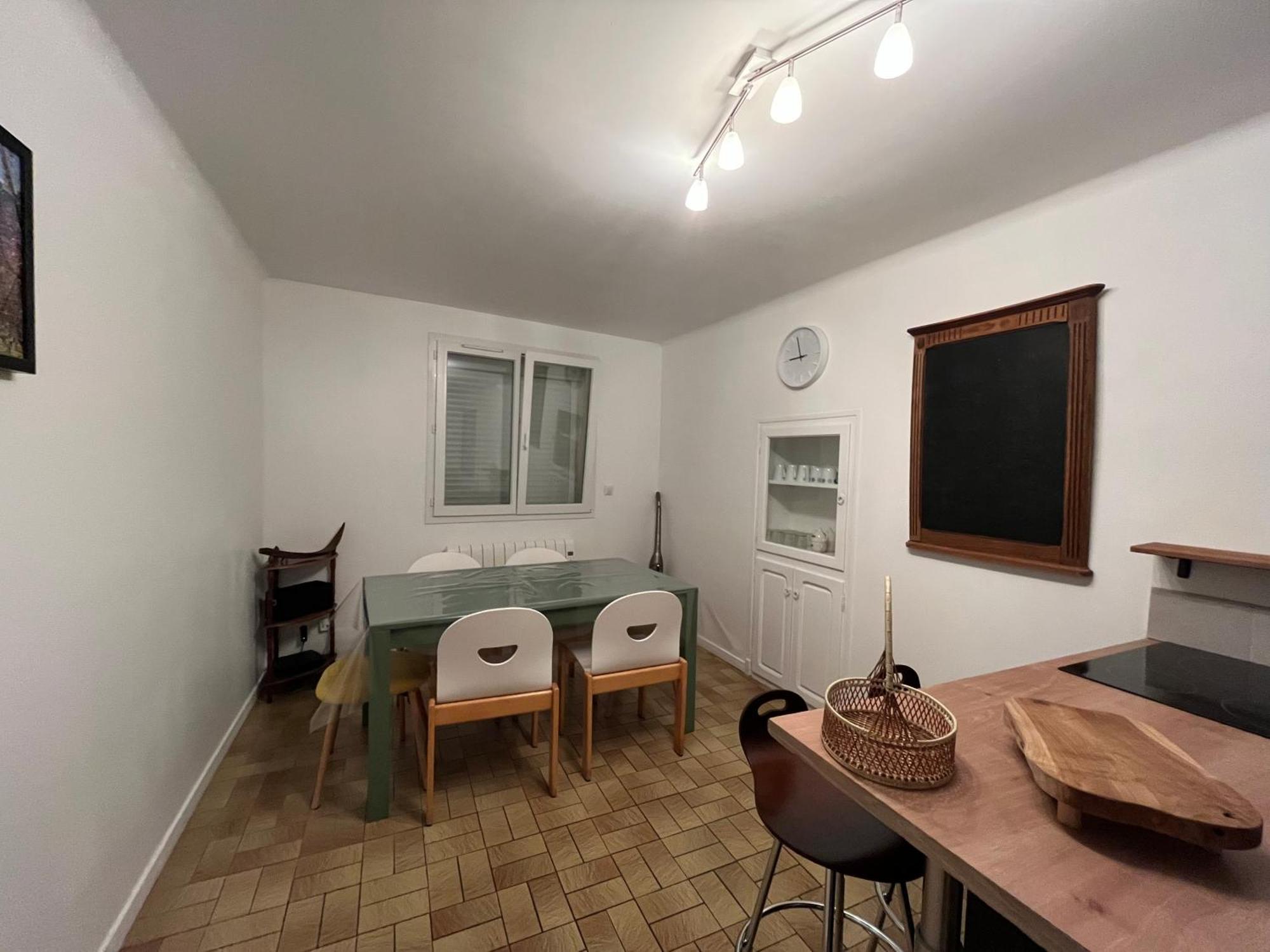 Agreable Maison De Village Avec Terrasse Vinca Eksteriør billede